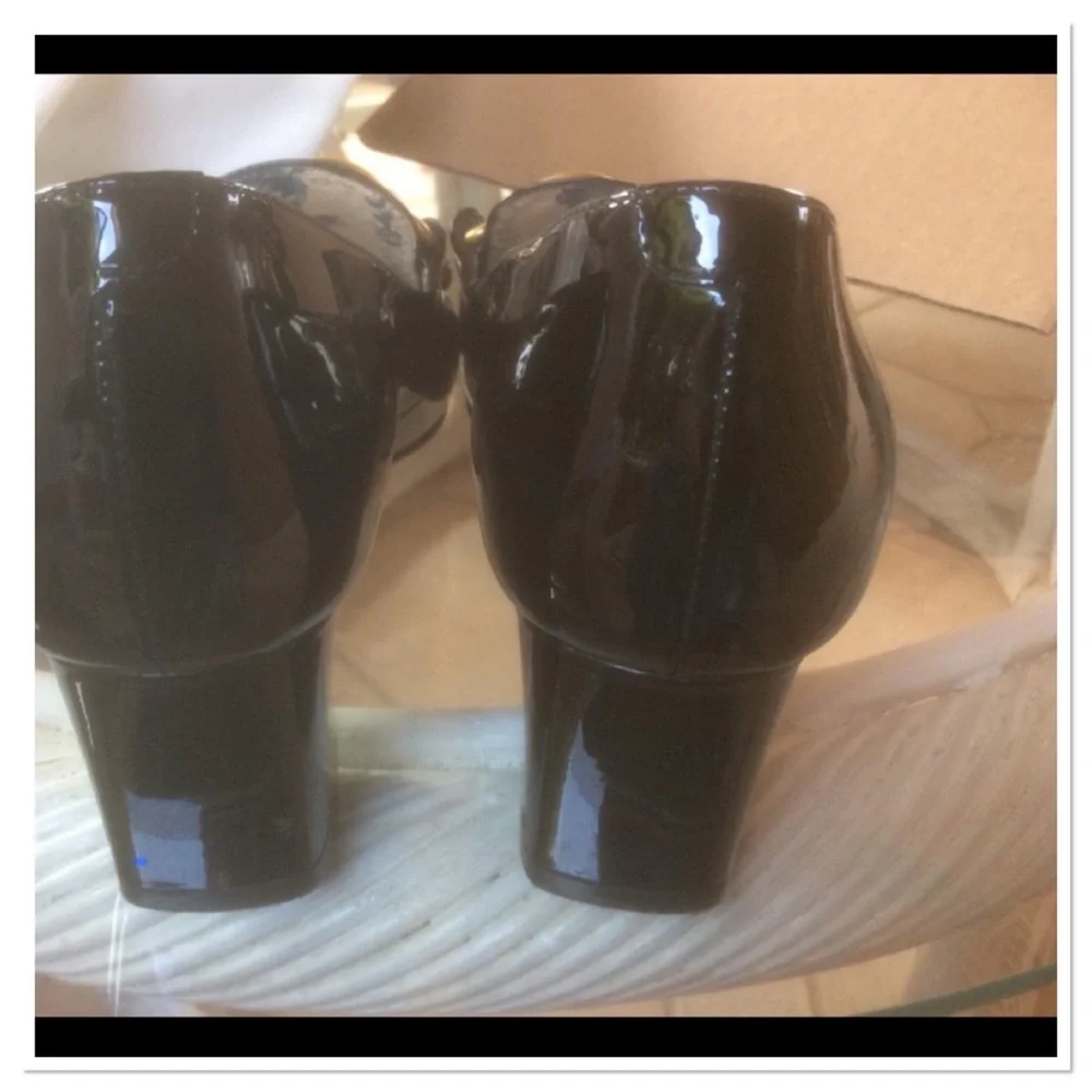 Gucci Double G Logo Victoire Patent Leather Low Block Heel size 35(5) - Picture 7 of 11